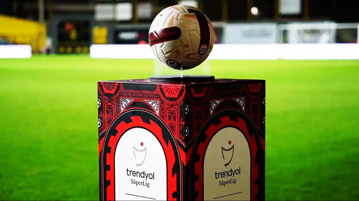 Sper Lig'de yeni sezonun fikstr ekildi! Derbi haftalar belli oldu