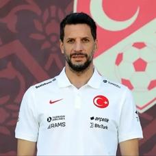 Montella'nın yeni yardımcısı oldu