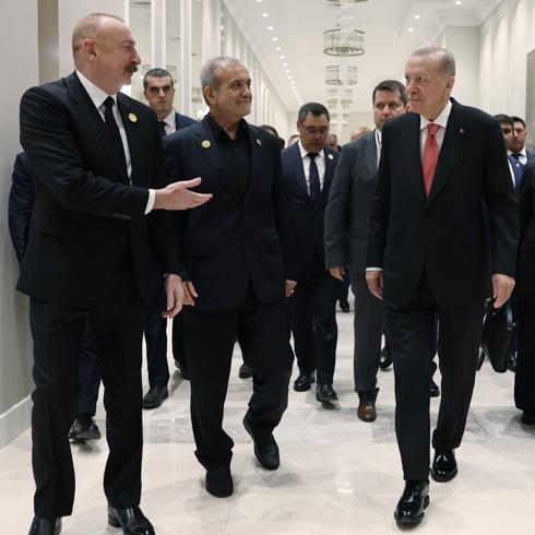 Zirvede Türkçe sohbet