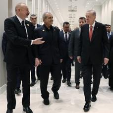 Zirvede Türkçe sohbet
