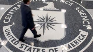'CIA' kimlik kartı taşıyan ABD'liye gözaltı! Üzerinde 6 silah ve birçok mühimmat bulundu