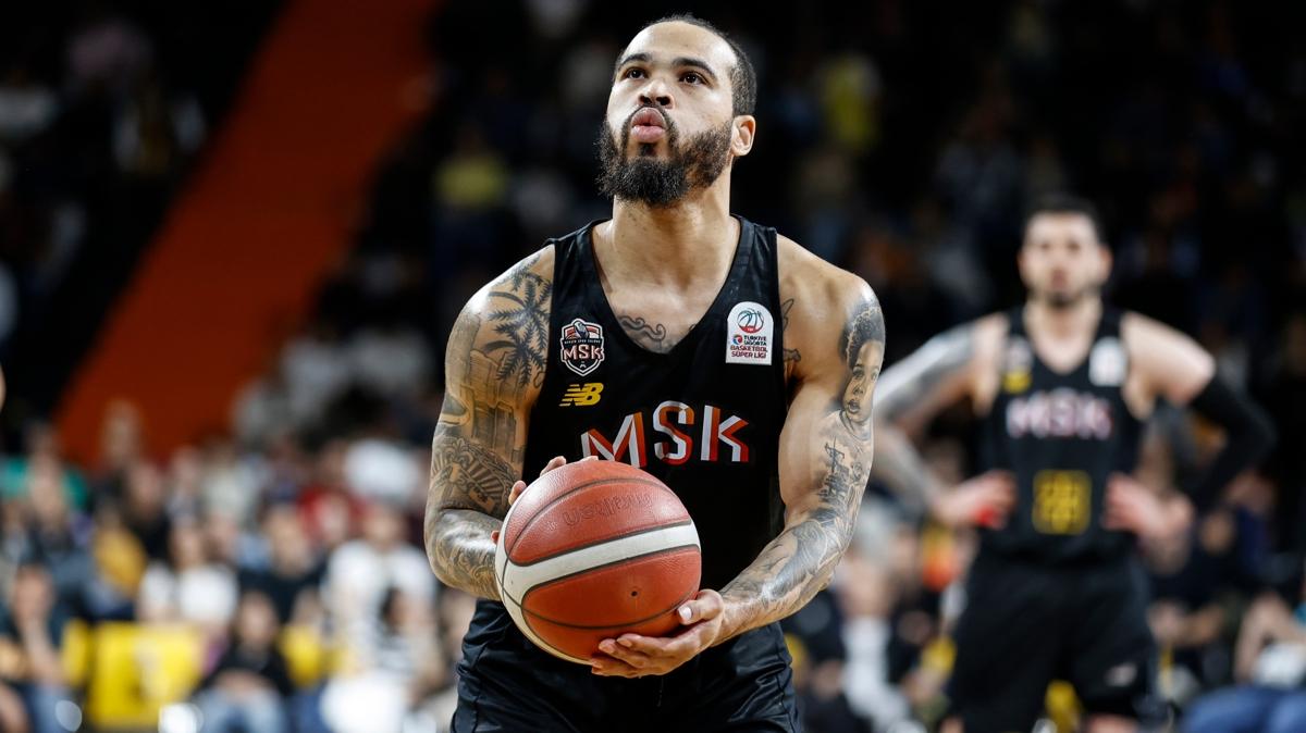 Mersin Spor, Justin Cobbs ile yeniden anlaştı