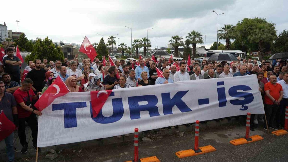 ehitlere sayg! Trk- eylem programn erteleme karar ald