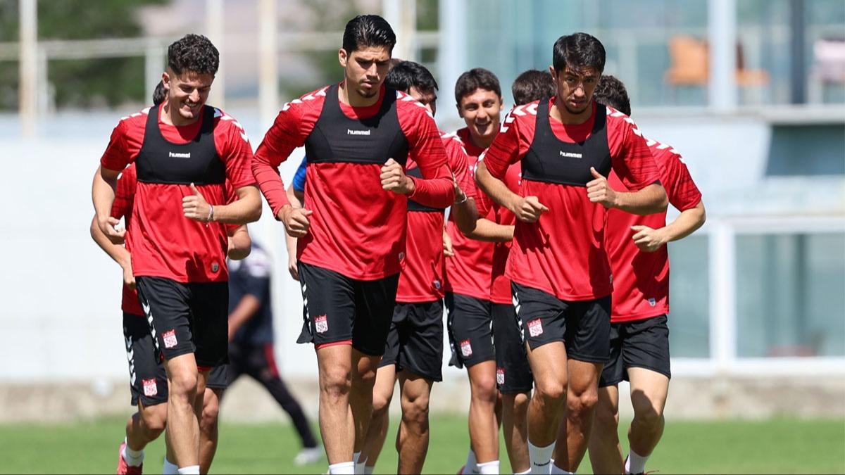 Sivasspor, yeni sezona tam gaz hazrlanyor