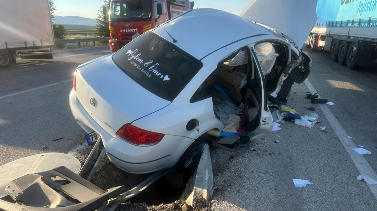 Afyonkarahisar'da feci kaza: stemen hayatn kaybetti 