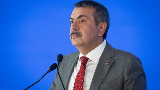 Bakan Tekin'den zorunlu eitim aklamas: Talep olursa deerlendiririz