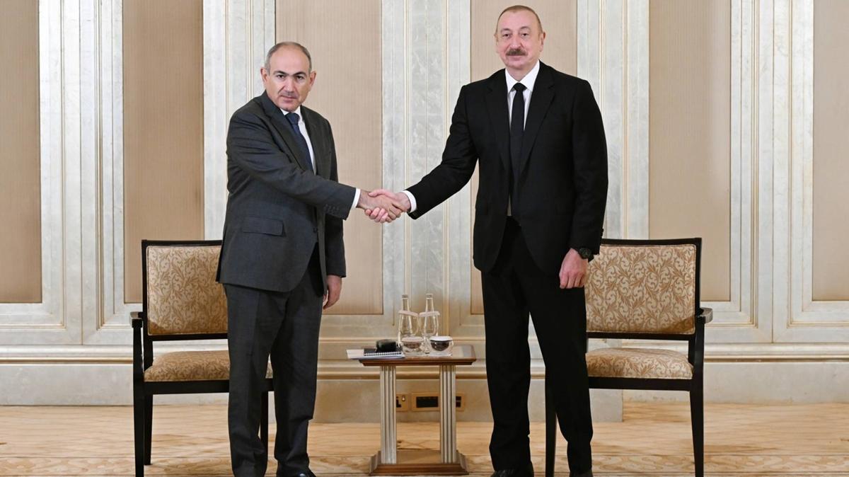 Abu Dabi'de Aliyev ve Painyan zirvesi