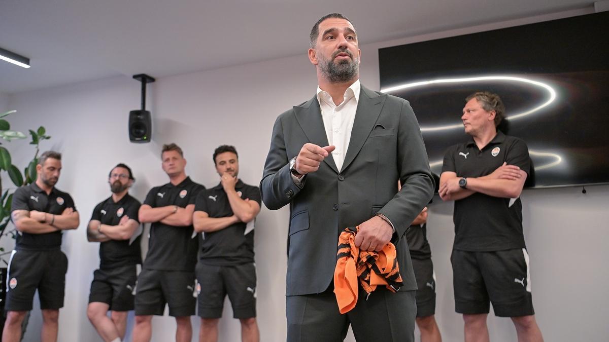 Arda Turan iddial konutu: nce lig sonra final hedefliyoruz