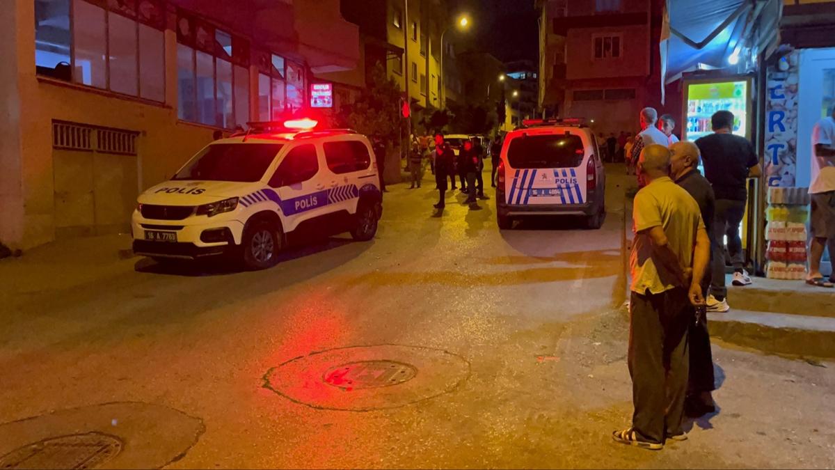 Firari hkmlnn yakalanmasn engellemeye altlar: 1 polis yaral