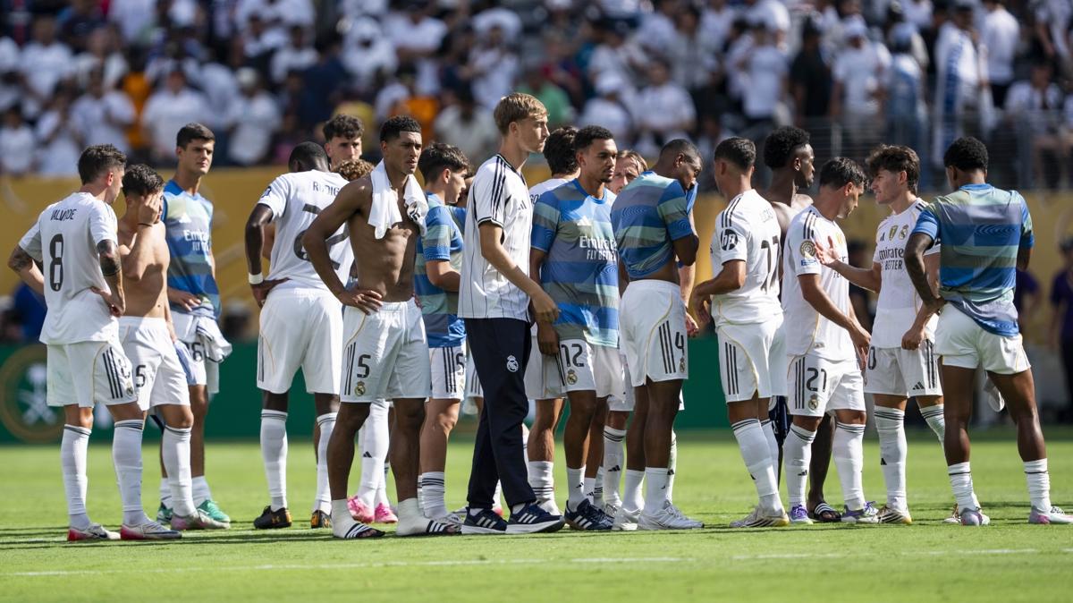 Real Madrid savunmas alarm verdi! 26 yl sonra bir ilk