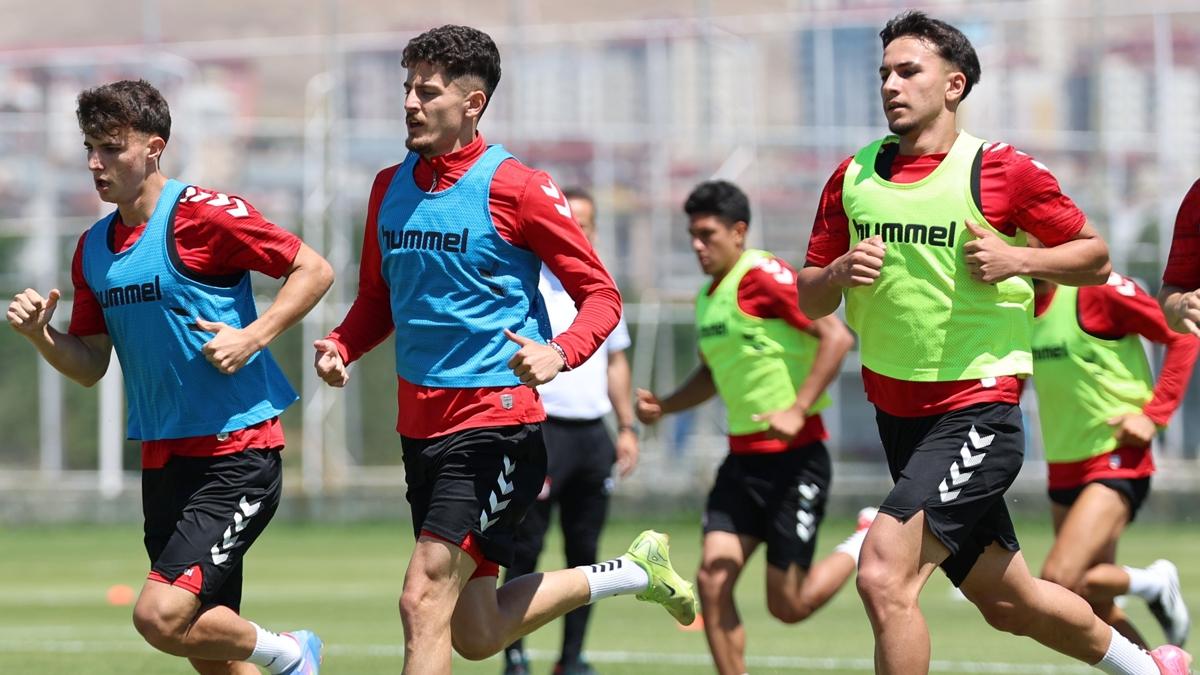 Sivasspor, yeni sezon mesaisinde