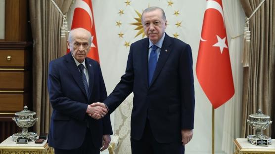 Bahçeli'den Cumhurbaşkanı Erdoğan'a 'Terörsüz Türkiye' telefonu