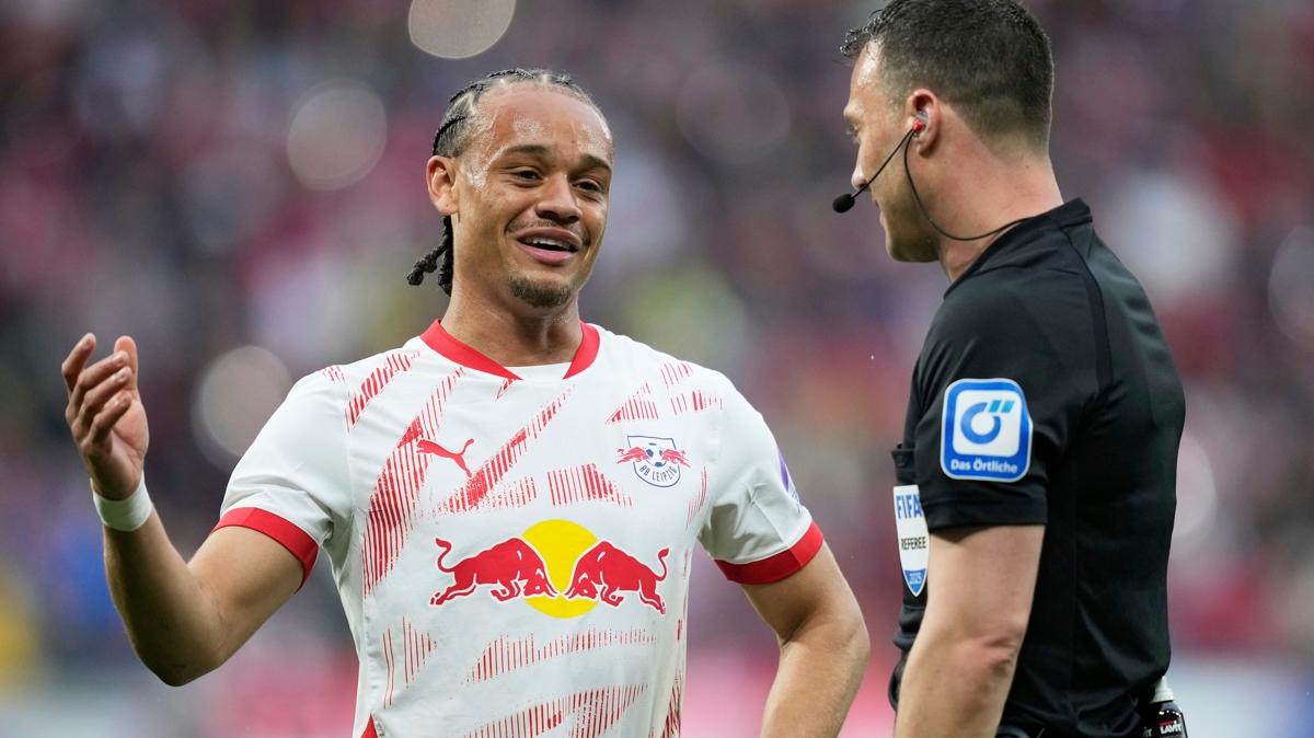 Bayern Mnih, Jamal Musiala'nn yerine Xavi Simons'u istiyor