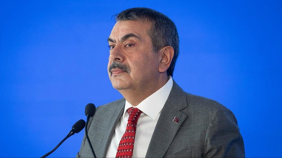 Bakan Tekin, AGS'ye girecek adaylara baarlar diledi