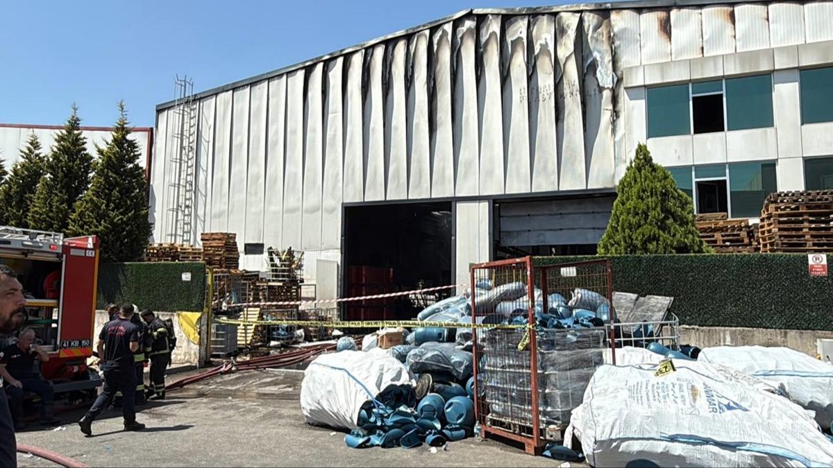 ayrova'daki fabrika yangn kontrol altnda