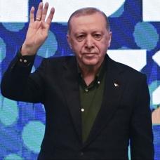 /politika/cumhurbaskani-erdogandan-tarihi-mesajlar-bugun-guclu-turkiyenin-safagi-sokuyor-haber-1953456/