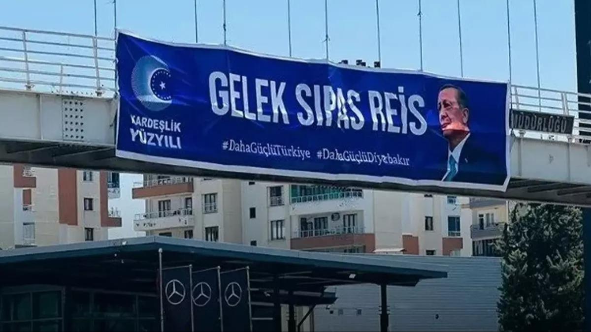 Diyarbakr'dan Terrsz Trkiye'ye destek! Bu pankart asld