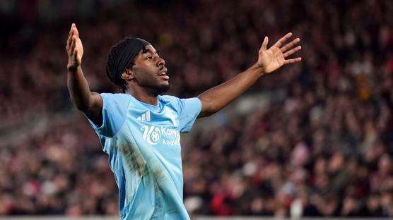 Newcastle United, Anthony Elanga'yı transfer etti