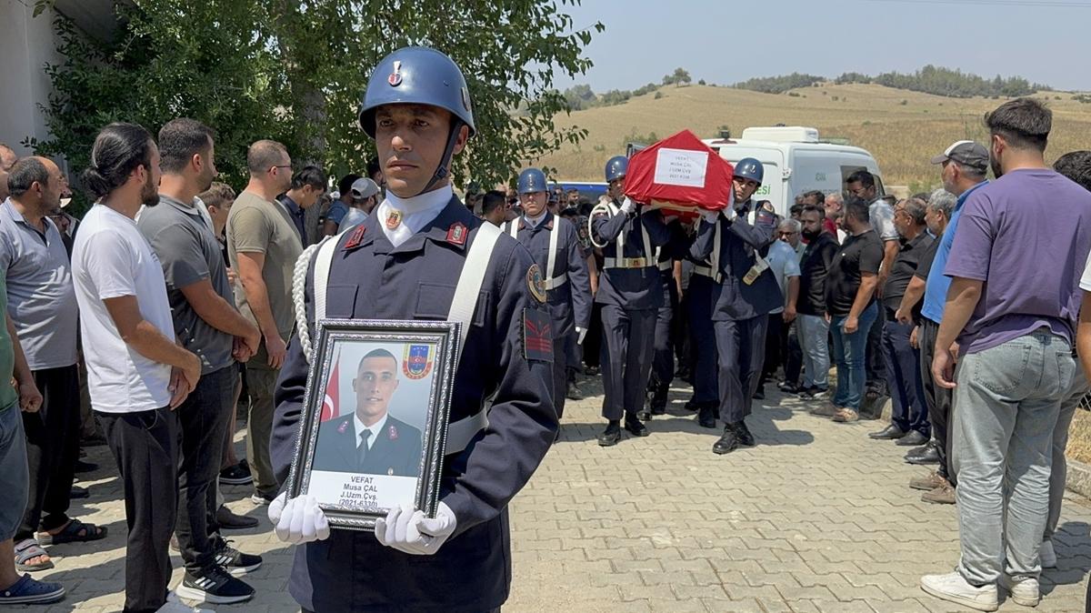 Adana'da nehirde boulmutu! Uzman avu son yolculuuna uurland