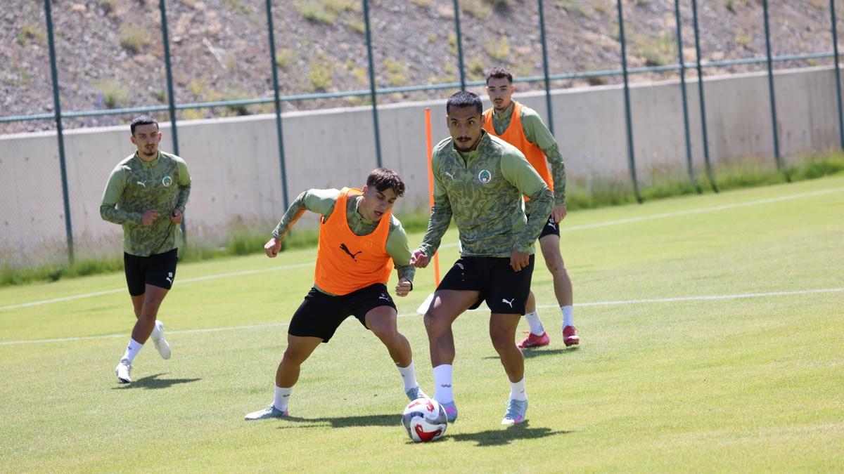 Alanyaspor yeni sezon hazrlklarn srdryor