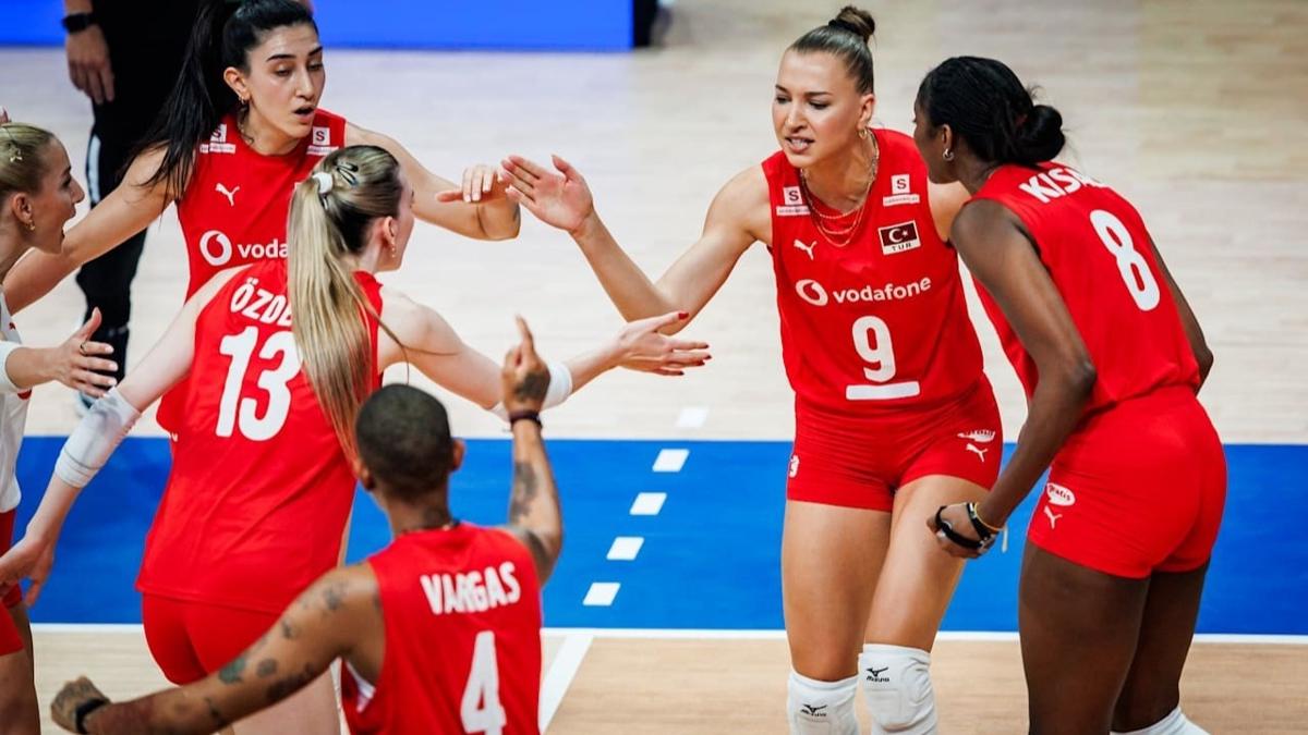st ste 3. yenilgi! Filenin Sultanlar, Srbistan'a kaybetti