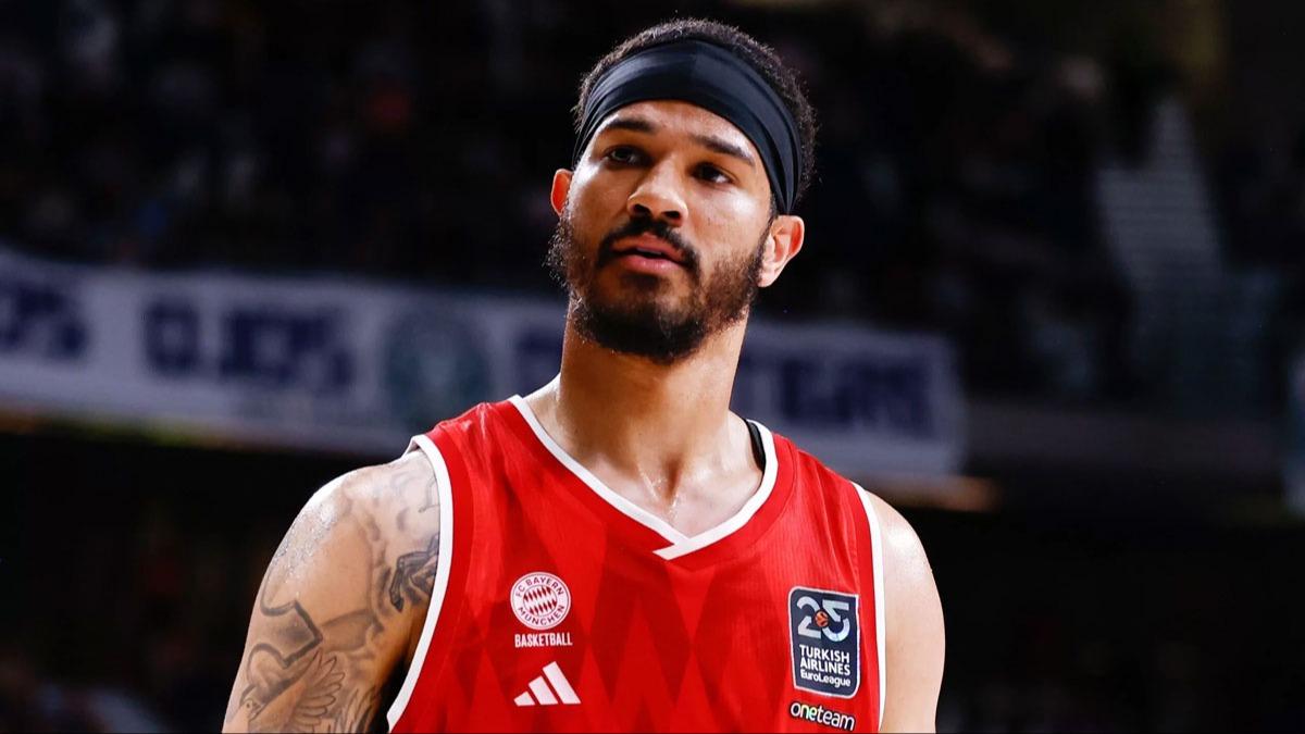 Anadolu Efes, Nick Weiler-Babb' kadrosuna katt