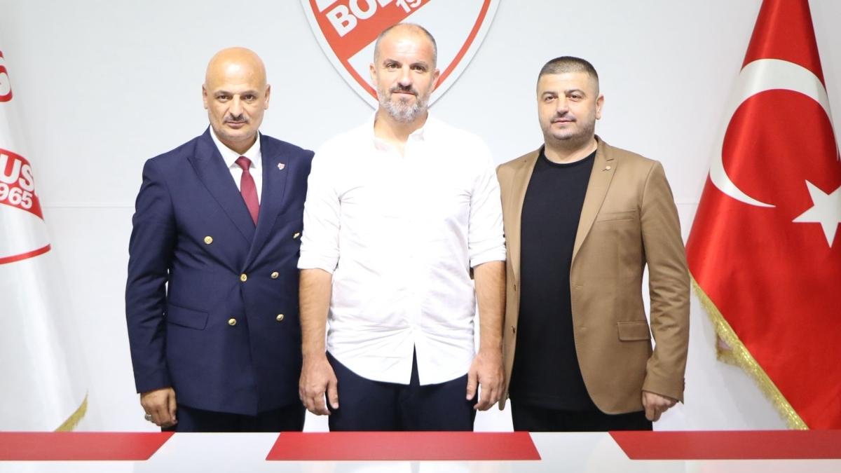 Boluspor'un yeni teknik direktr Mustafa Er 
