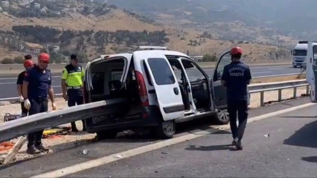Bariyer arac delip geti! Feci ekilde can verdiler