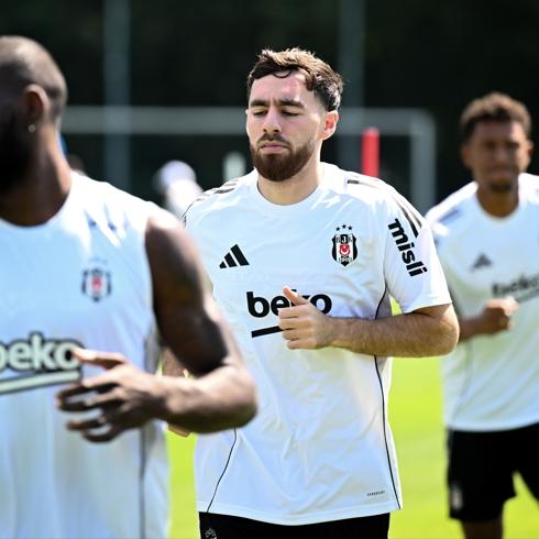 Beşiktaş'ta yeni sezon hazırlıkları sürüyor