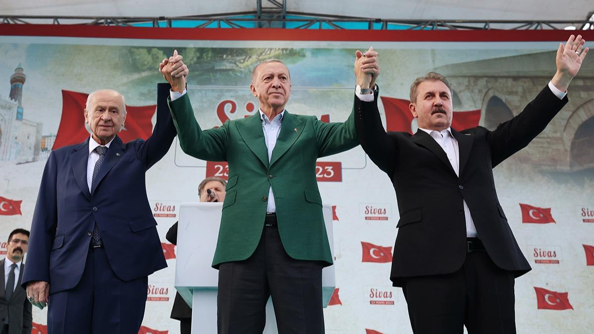 15 Temmuz treni sonras 3'l zirve!  Erdoan-Baheli-Desteci Meclis'te grt