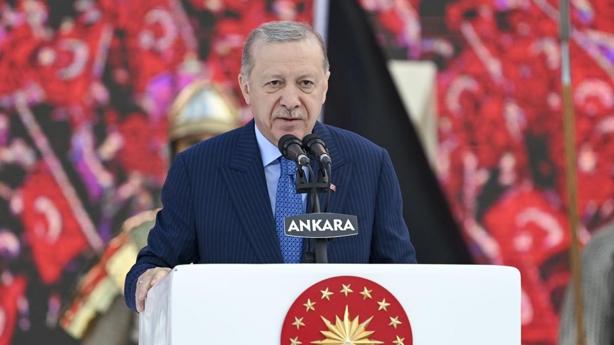 Direniin 9. yl! Cumhurbakan Erdoan: 15 Temmuz'da tarihimizin en ar ihanetlerinden birine uradk