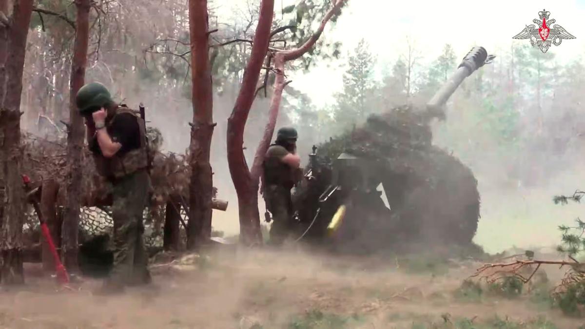 Rus glerinin Donetsk'teki ilerleyii sryor 