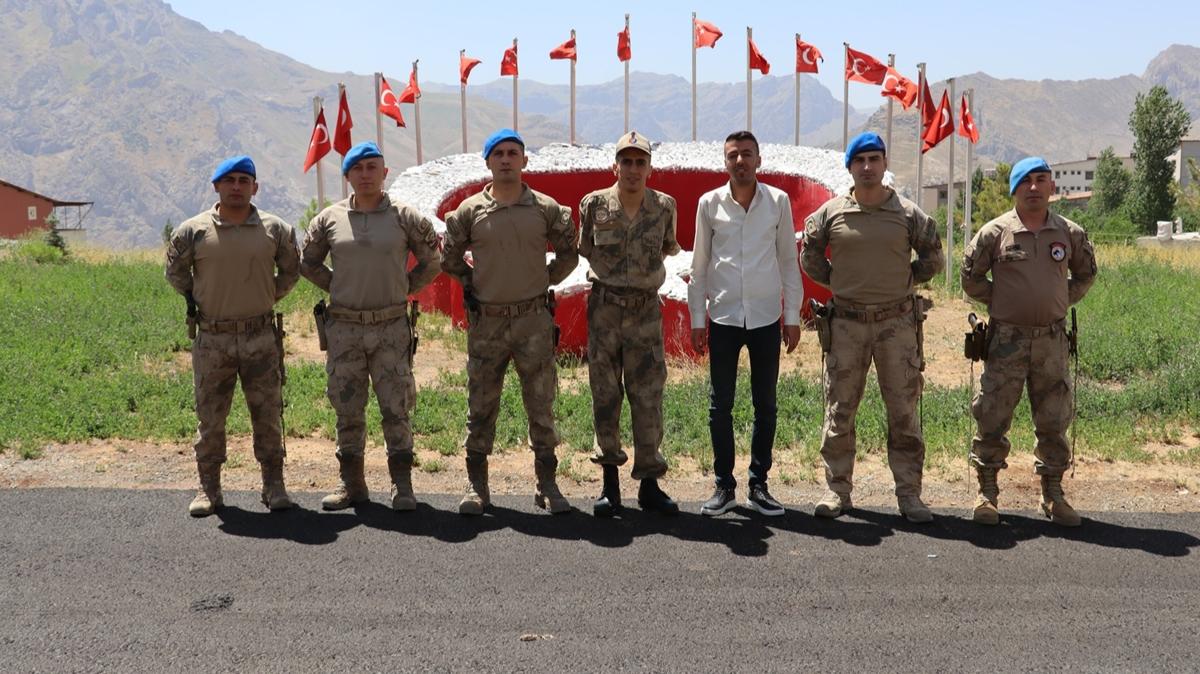 Asker olma hayali kuruyordu: Hakkari'de zel gereksinimli gencin mutlu gn