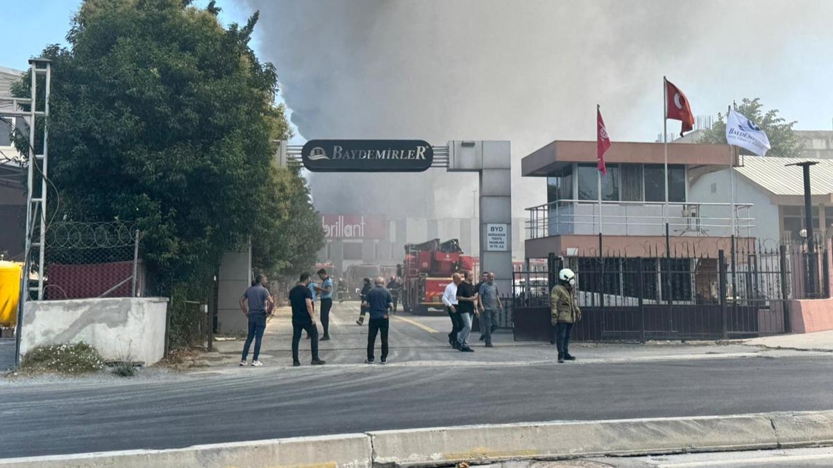 Esenyurt'ta fabrika yangn! 