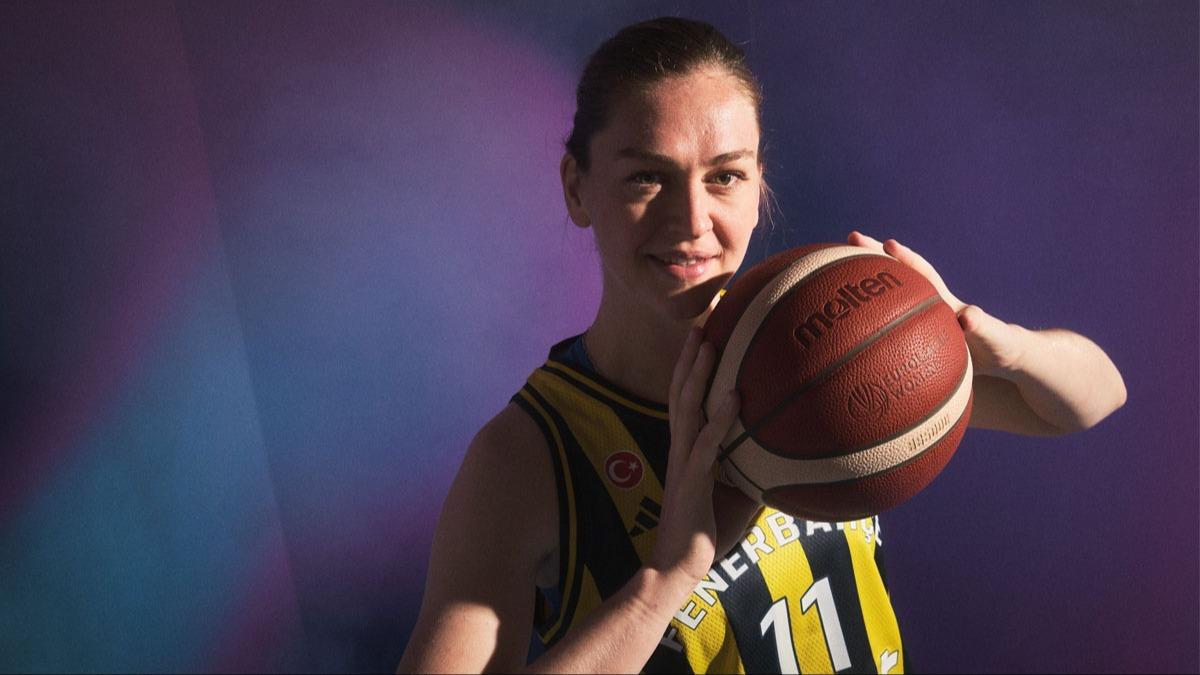 Emma Meesseman 1 yl daha Fenerbahe Opet'te
