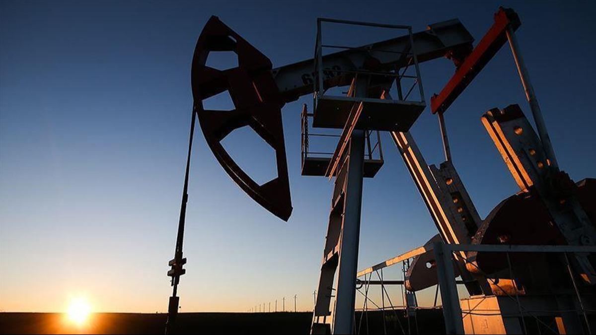 Petrolde vitesi ykselttiler: Her bir varil iin 16 dolar avans