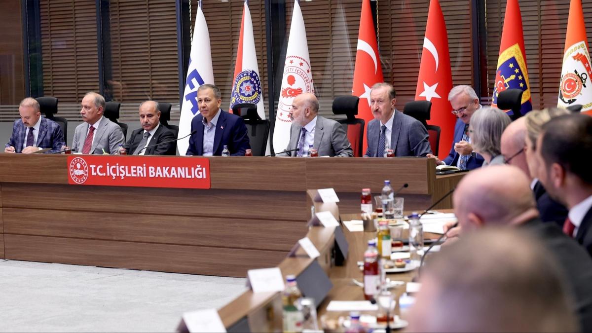Hz levhalar ve sahipsiz hayvanlara ilikin toplant yapld