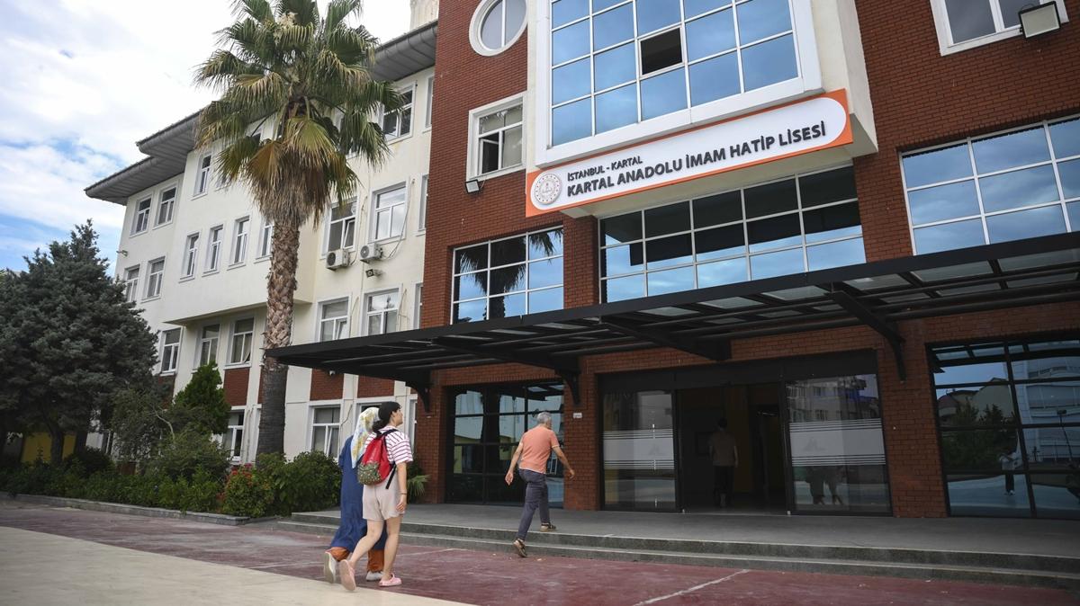 Kartal AHL'den YKS'de ilk 1000'de 63 derece
