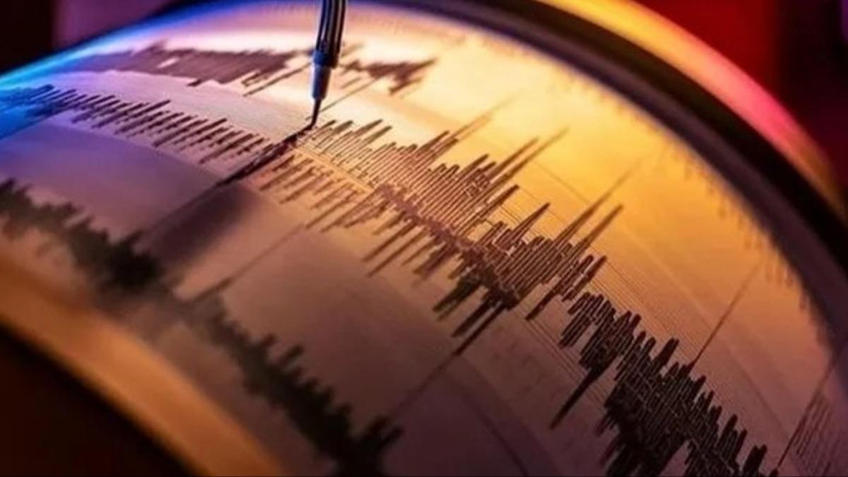 Rusya'da pe pee iki byk deprem! 