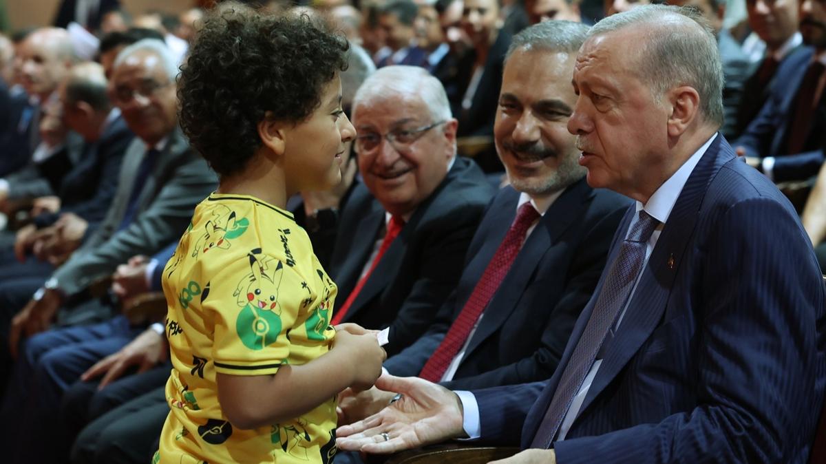 Askeri geit treninde glmseten sohbet: Erdoan dede sana sarlabilir miyim?