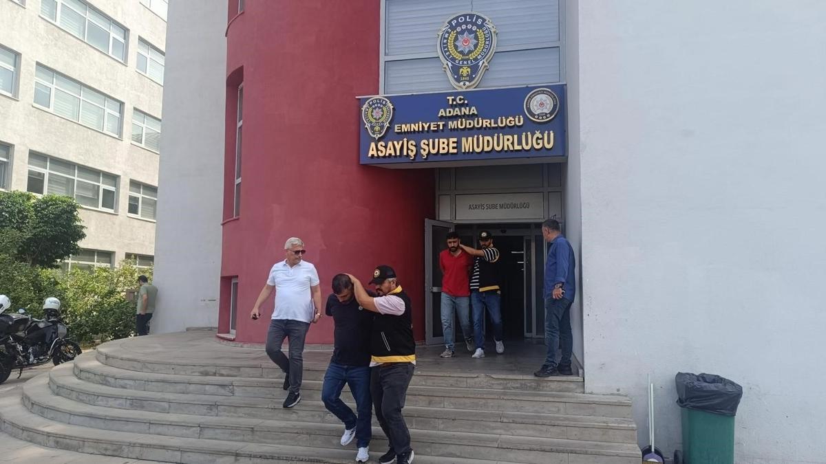 ''FET yalanyla 4 milyonluk vurdun! Yal adam dolandran pheliler gzaltnda 