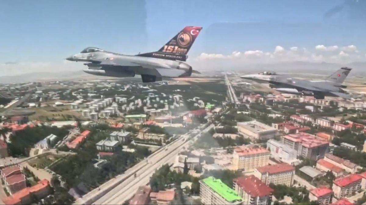 Grntleri MSB paylat! F-16'lar ile pasaj uuu gerekletirildi