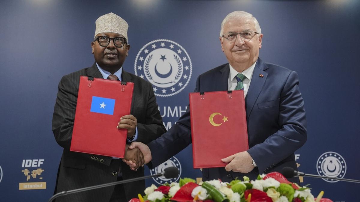 mzalar atld! Trkiye ile Somali arasnda nakdi yardm protokol   