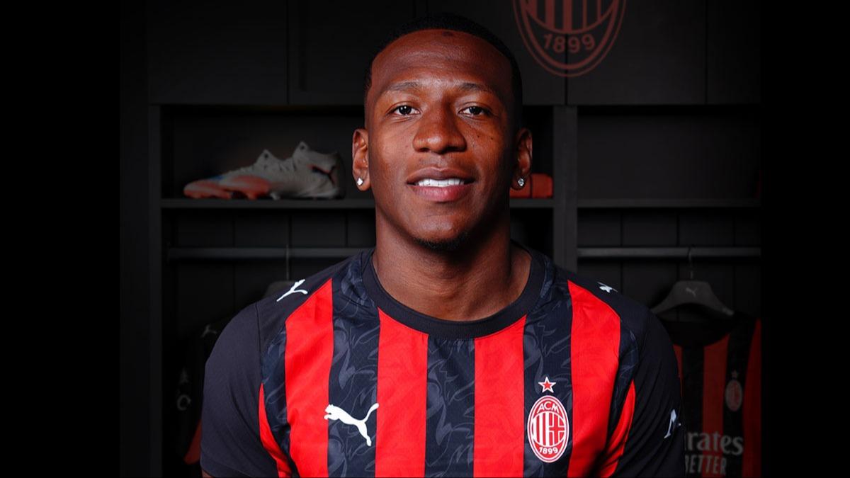 Milan, Pervis Estupinan' duyurdu