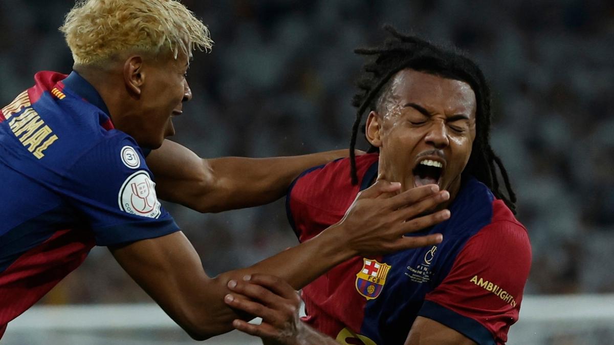 Barcelona, Jules Kounde ile szleme uzatyor!