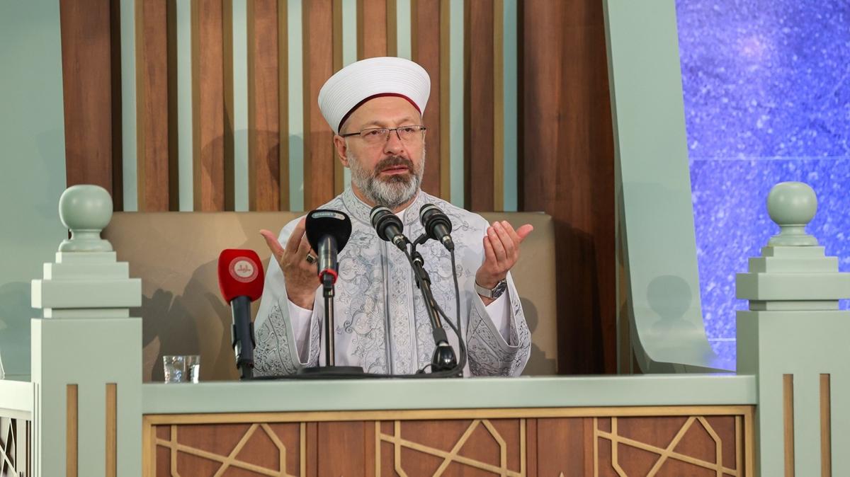 Eller bu kez yeil vatan iin ald! Diyanet leri Bakan Erba'tan yamur duas