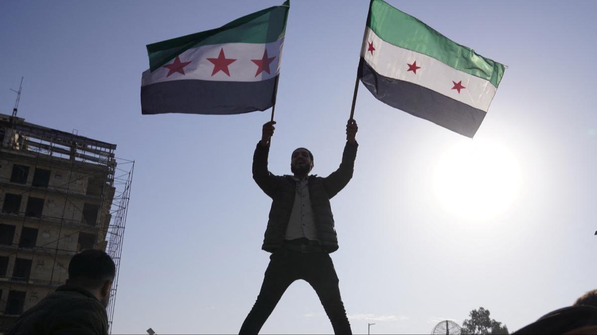 Suriye ynetimi duyurdu! Kritik grmenin adresi Paris