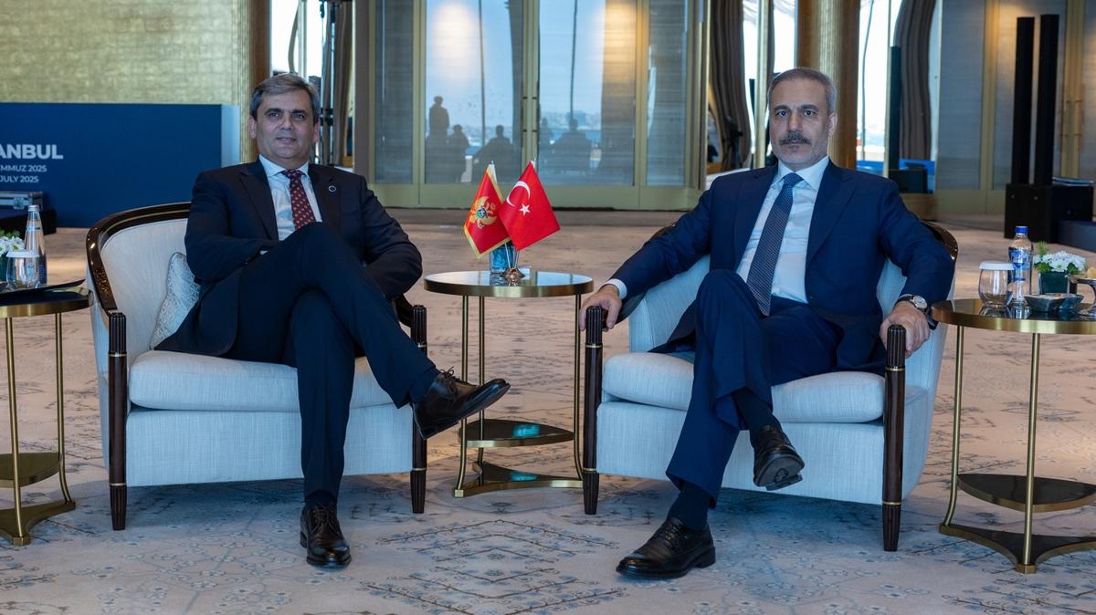 Bakan Fidan, Balkan lkelerinden mevkidalaryla bir araya geldi