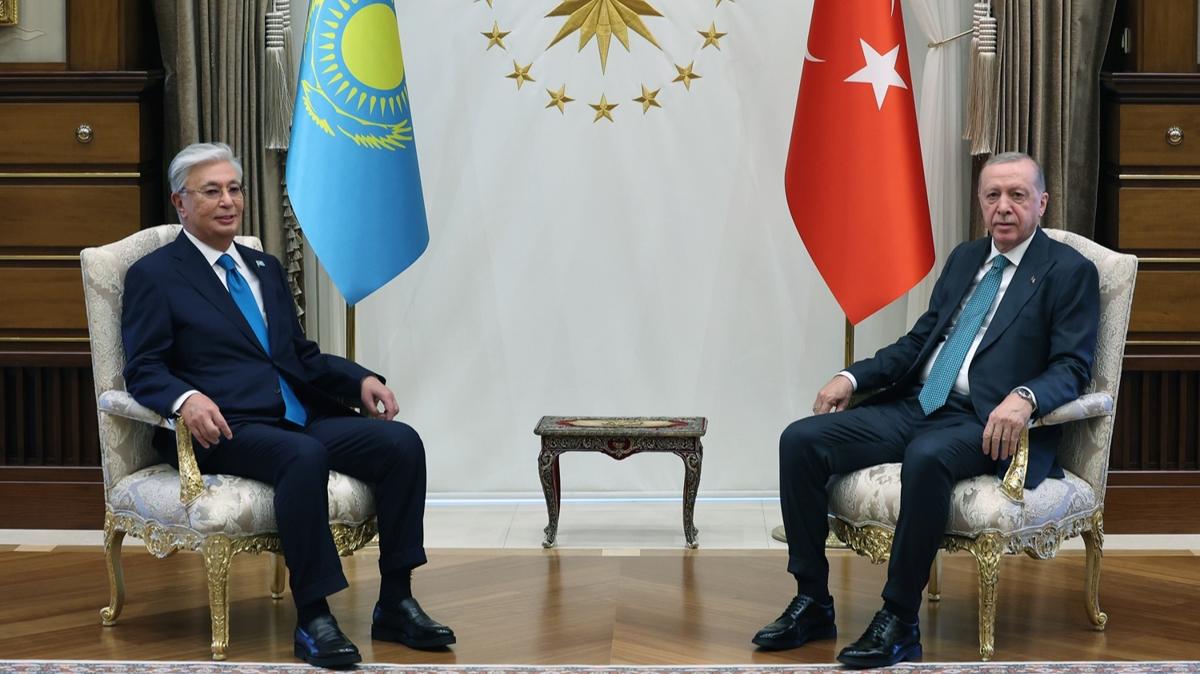 Ankara'ya kritik ziyaret! Cumhurbakan Erdoan, Tokayev ile grt