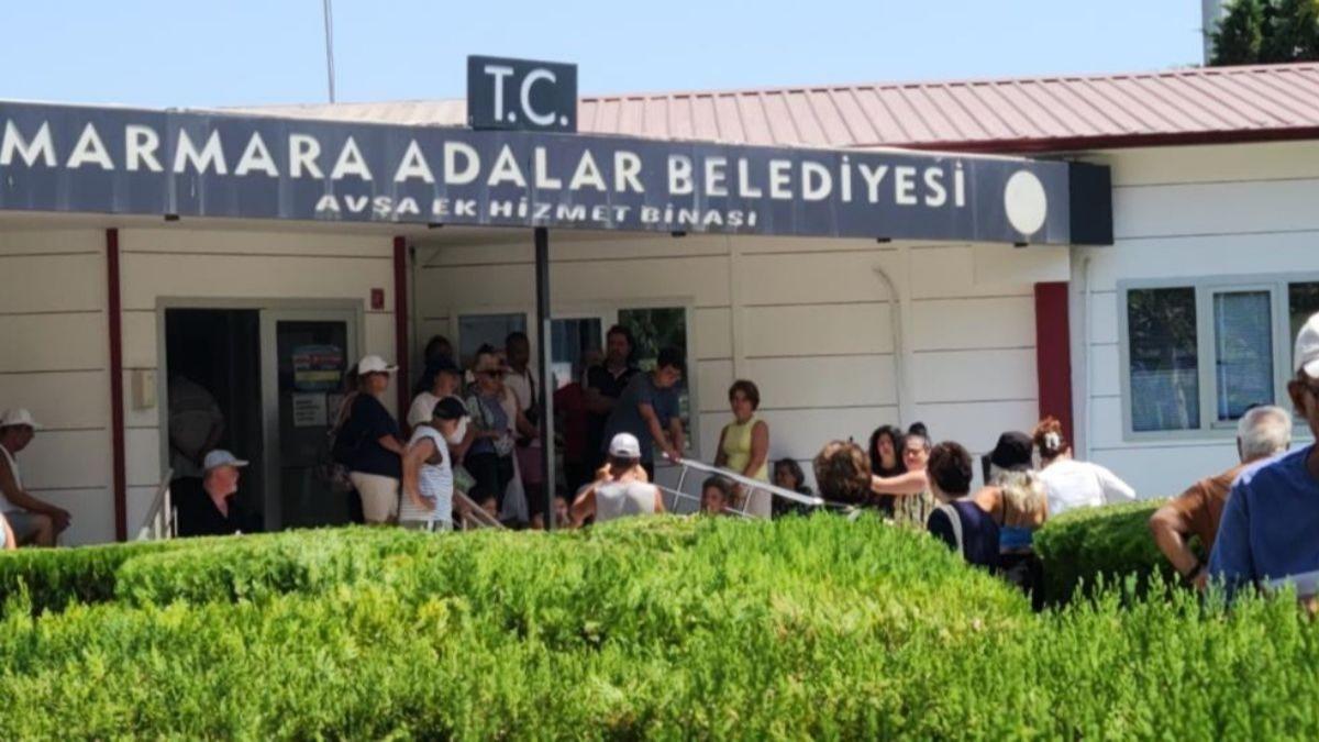 Ava Adas 11 gndr susuz! CHP'li belediyeye tepkiler  gibi